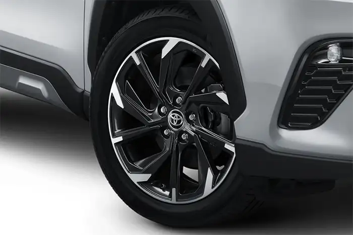 18 Inch GR-S Alloy Wheel