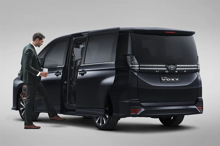 Dual Sliding Door with New Kick Sensor