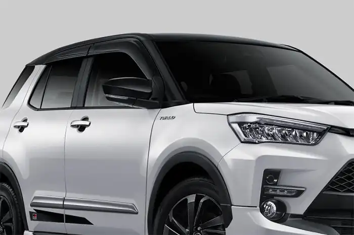 Modern Two Toned Roof