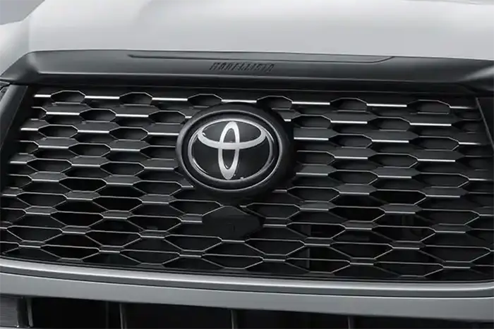 New Grille Ornament Modellista