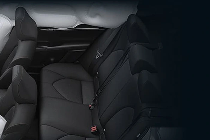 Surrounded 7 SRS Airbags 2