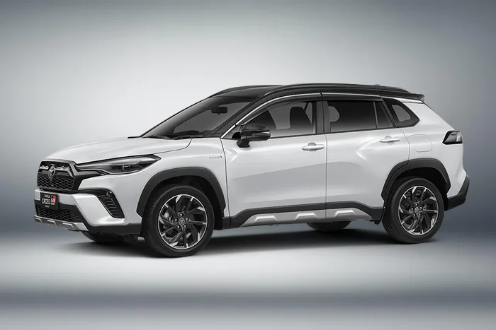 Toyota Corolla Cross - Left Side View