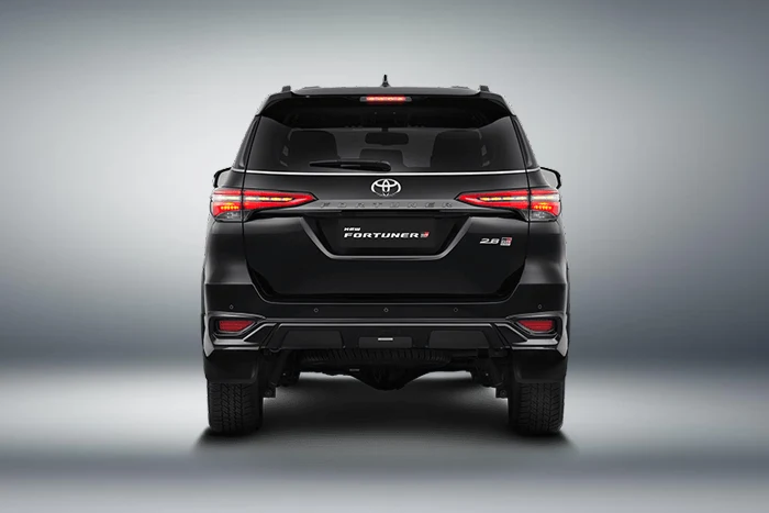 Toyota Fortuner - Rear View