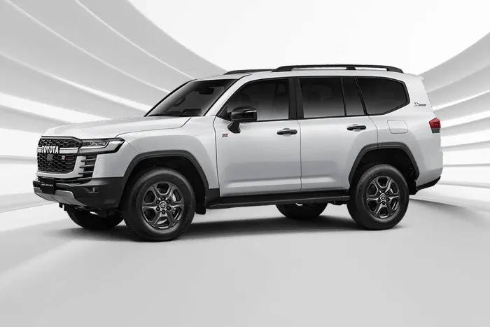 Toyota Land Cruiser - Left Side View