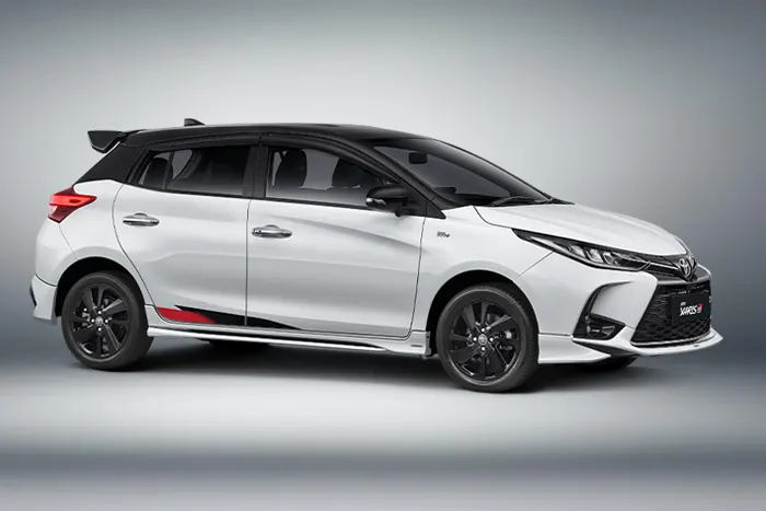 Toyota Yaris - Right Side View